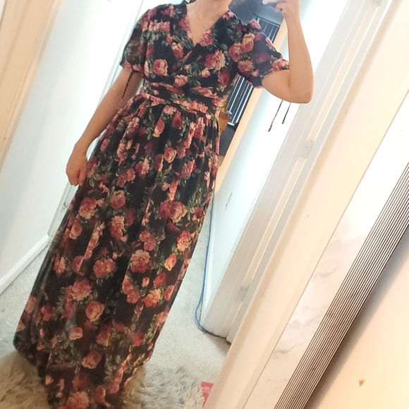 GAL MEETS GLAM Ashlynn Floral Chiffon Maxi Dress - Picture 4 of 7